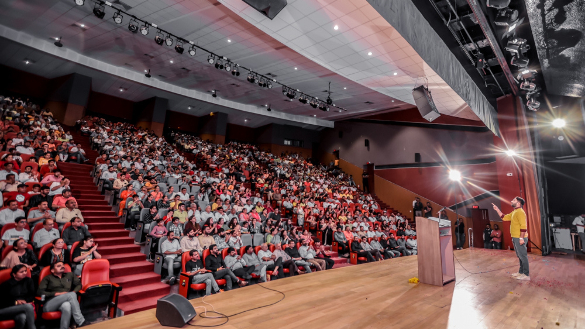 Wide view of the audience during a leadership program